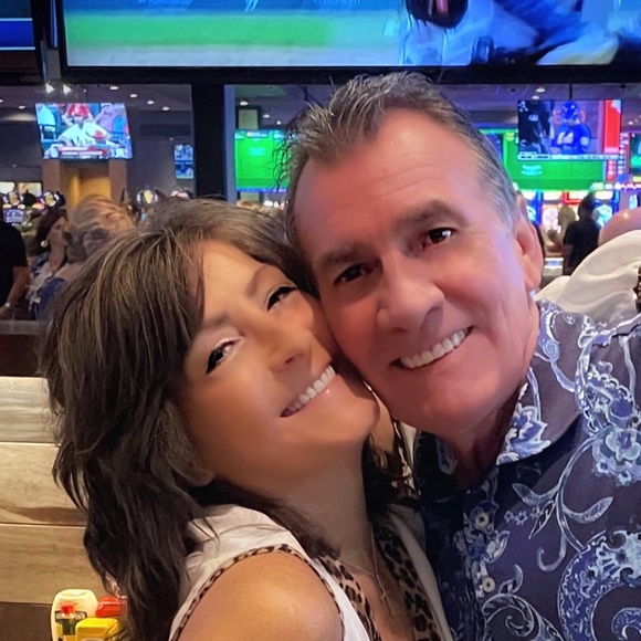 Offers Welcome😎Happy Poshing - Picture 1 of 1